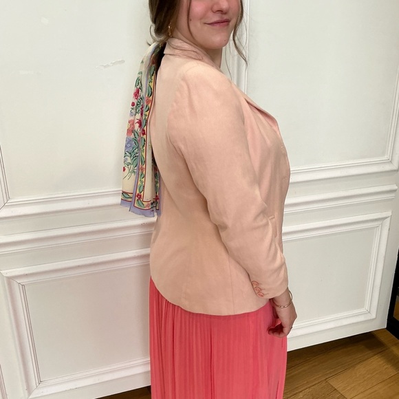 Escada beautiful pale pink cashmere blend blazer - Picture 3 of 14